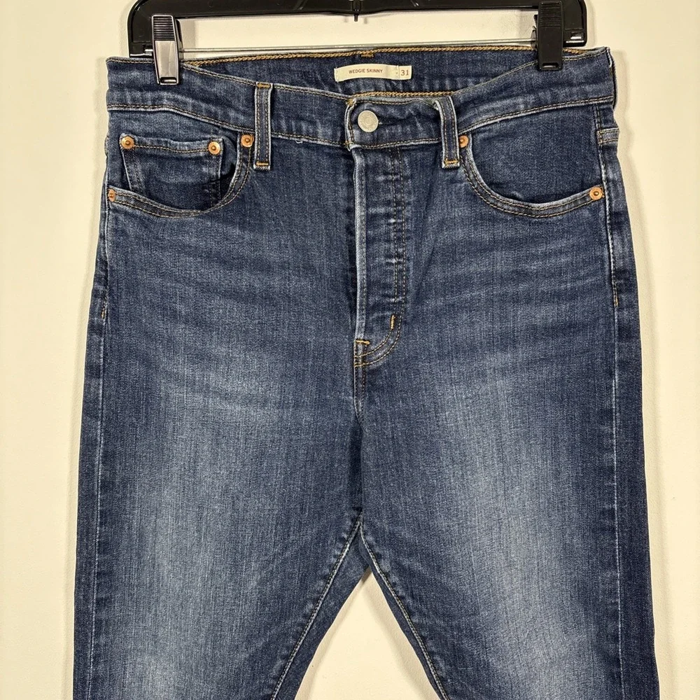 Levi's Wedgie Skinny Jeans Denim High Rise Button Fly Raw Hem Size 31 Cheeky